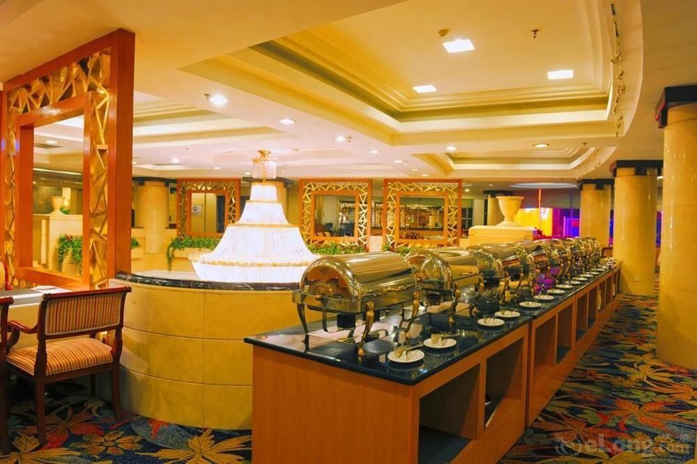 Crown Hotel Vuhan Kültér fotó